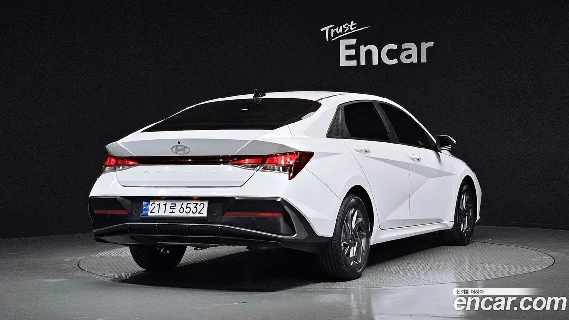 Hyundai AVANTE 2024 из KR, фото 2