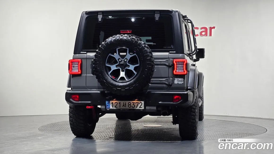 Jeep Wrangler — фото 4