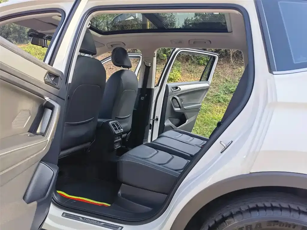 Volkswagen Tiguan L 2021 из CN, фото 2