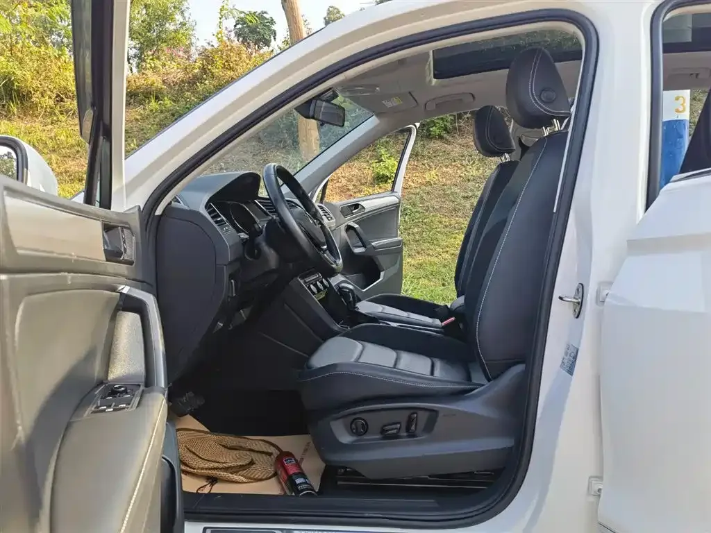Volkswagen Tiguan L 2021 из CN, фото 3