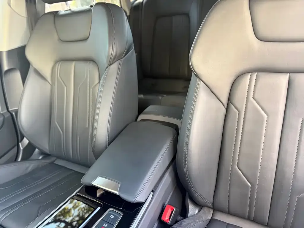 Audi A7 2021 из CN, фото 6