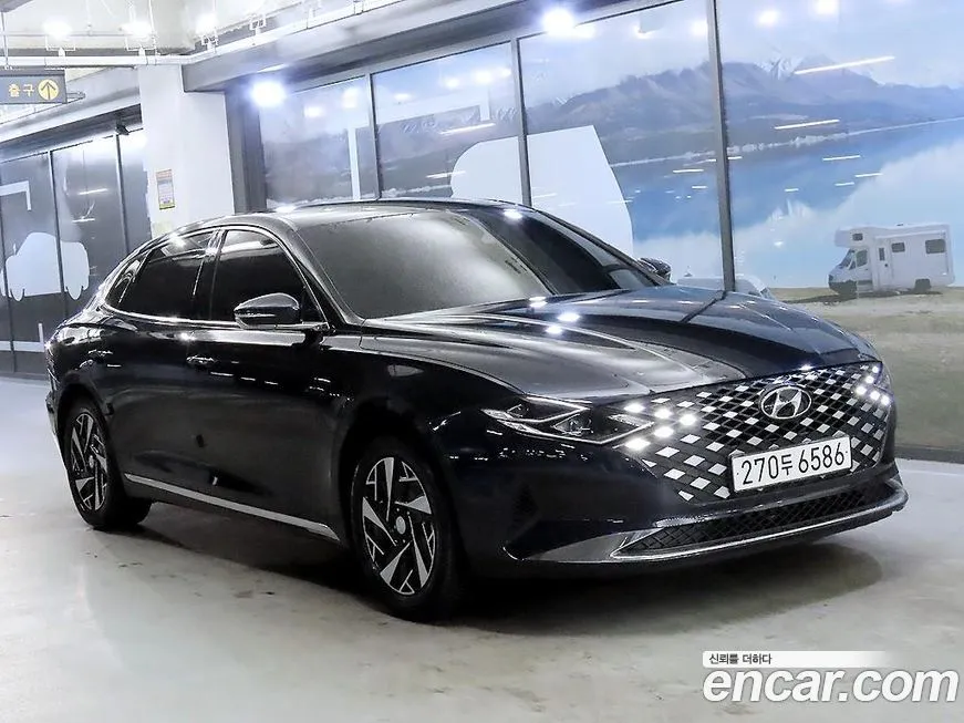 Hyundai Grandeur — фото 1