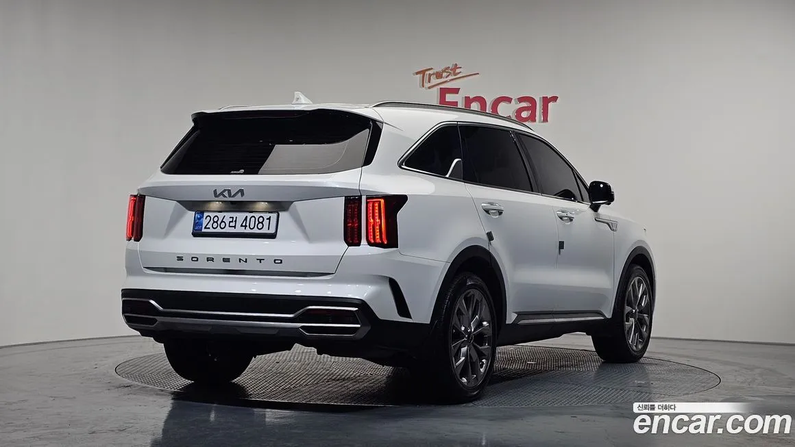 Kia Sorento — фото 10