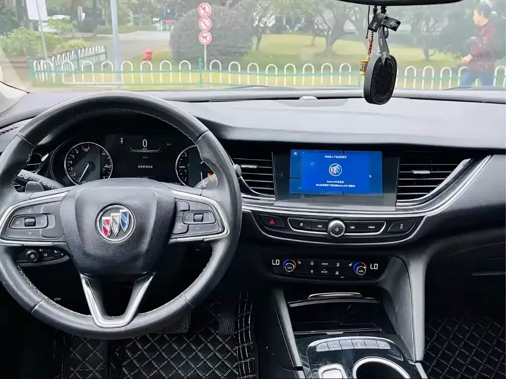 Buick Regal — фото 3