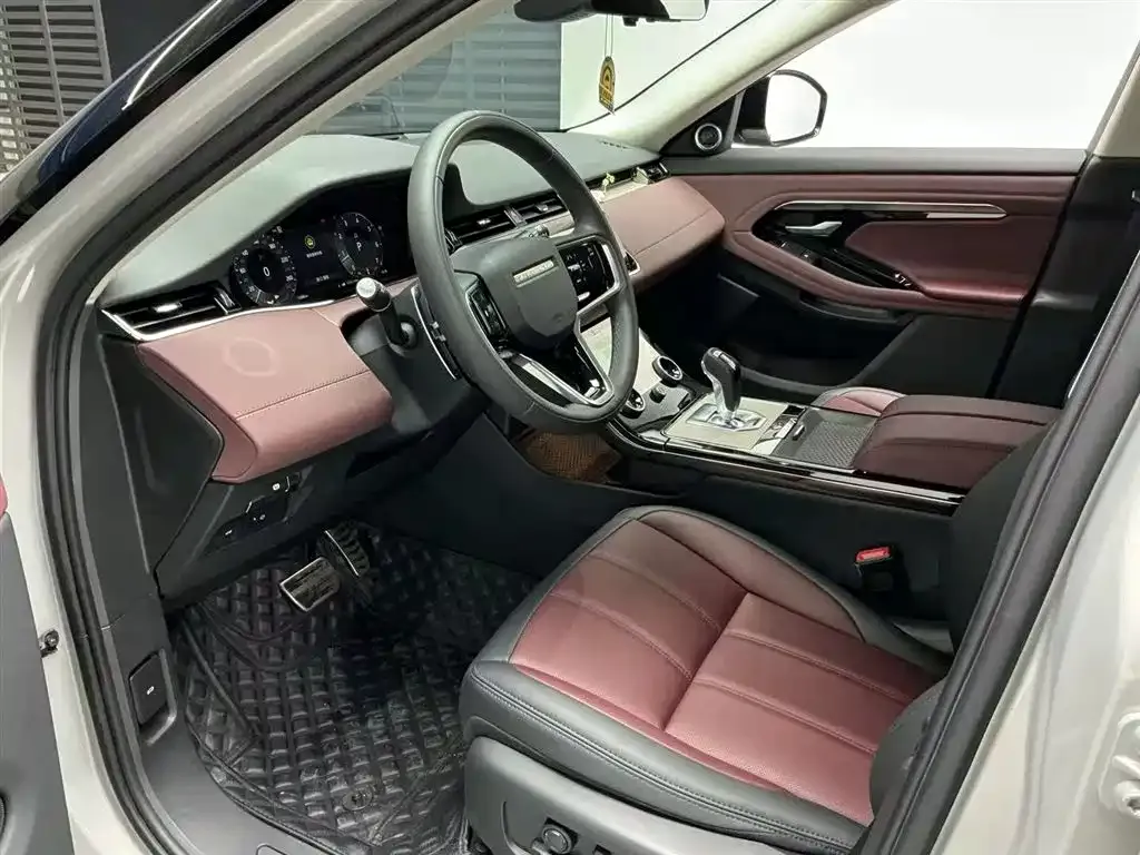 Land Rover Evoque 2023 из CN, фото 6