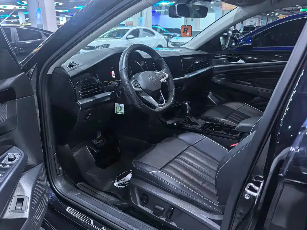 Volkswagen Passat — фото 10