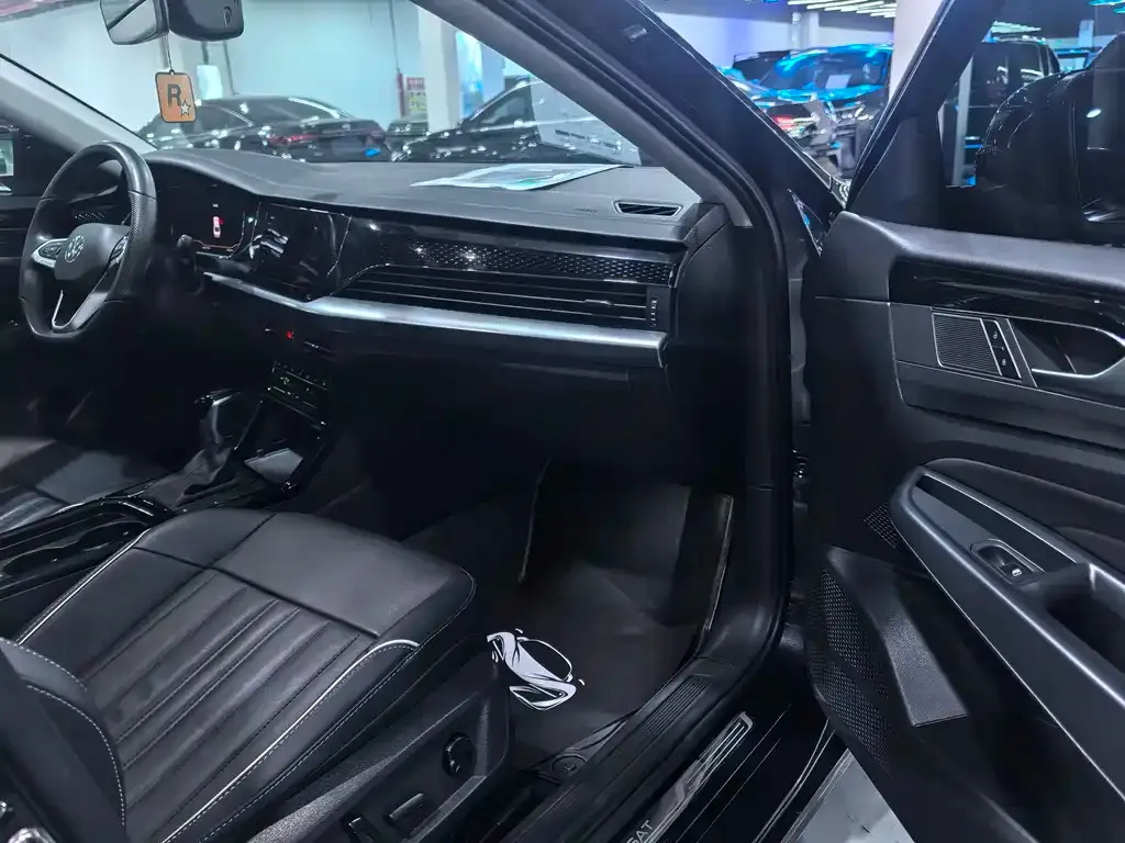 Volkswagen Passat — фото 6