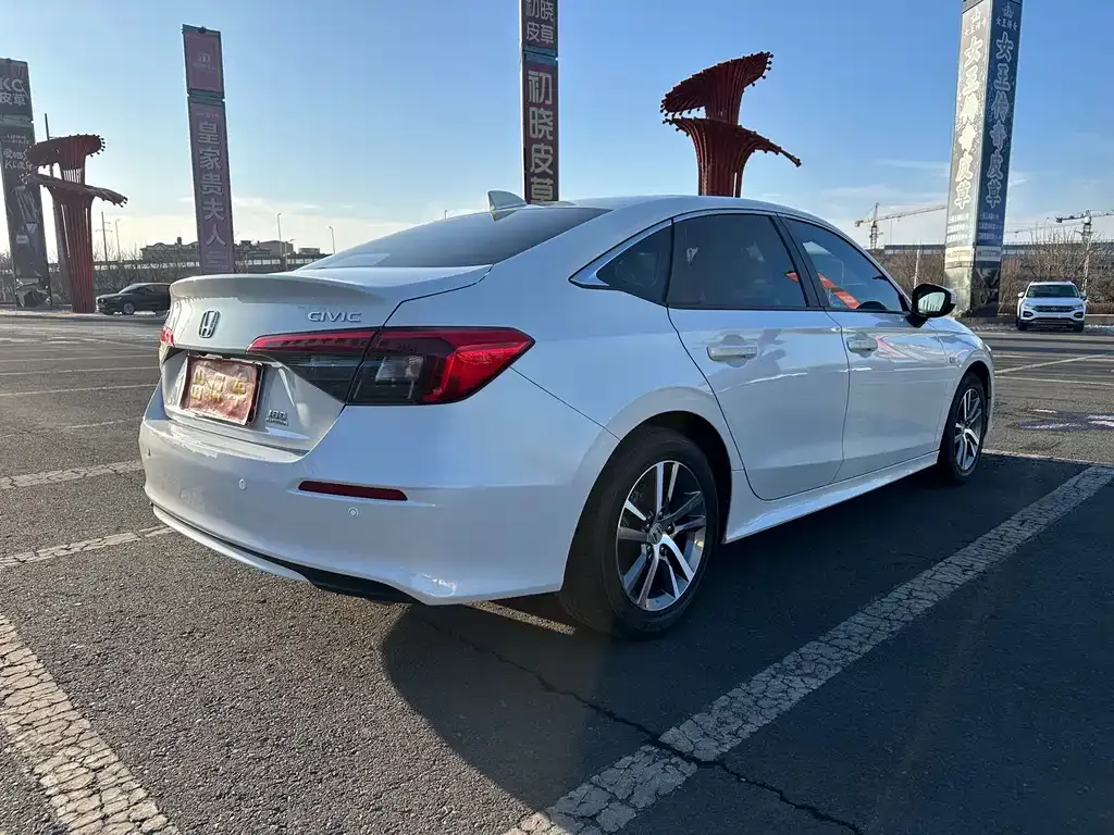 Honda Civic — фото 9