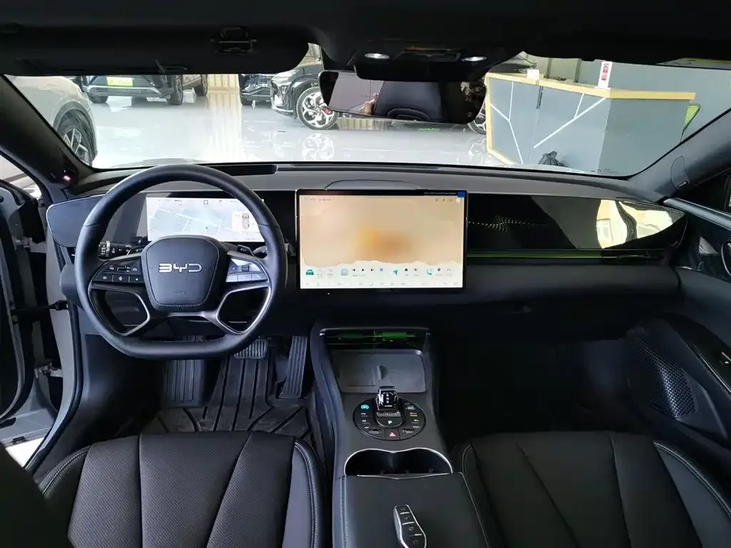 BYD Seal — фото 10