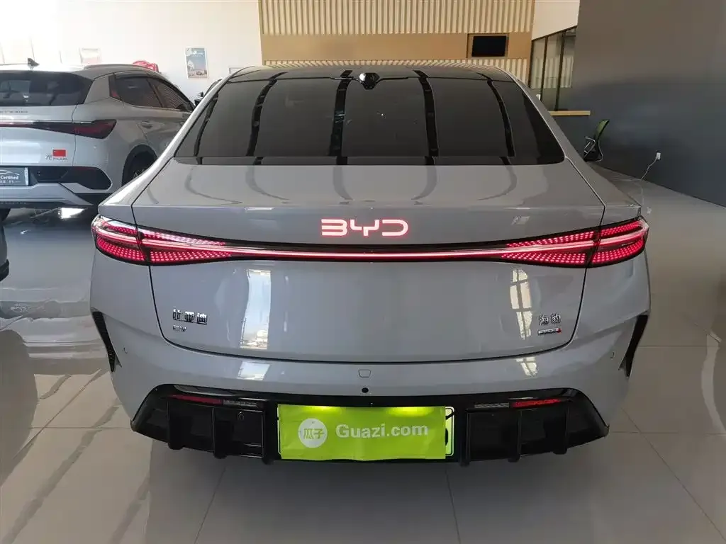 BYD Seal — фото 6