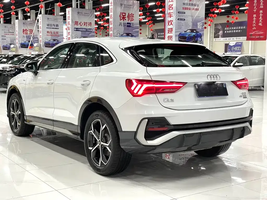 Audi Q3 Sportback — фото 4