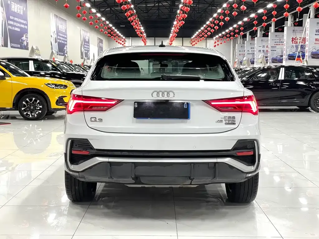 Audi Q3 Sportback — фото 5