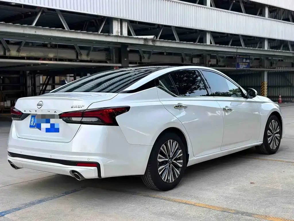 Nissan Teana 2023 из CN, фото 5