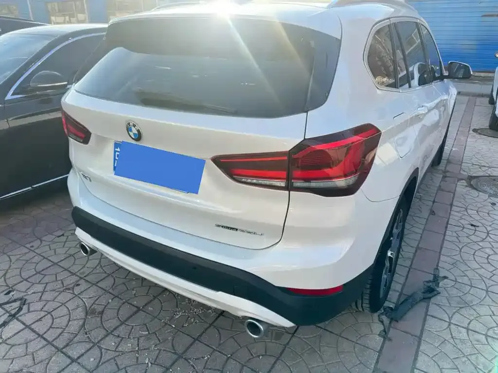 BMW X1 2022 из CN, фото 3