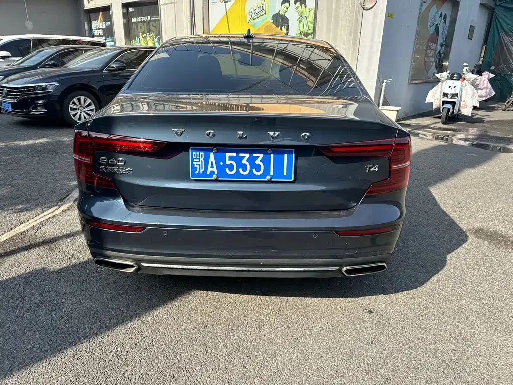 Volvo S60 2021 из CN, фото 6