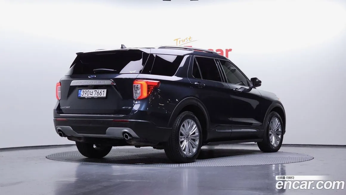 Ford Explorer 2022 из KR, фото 2