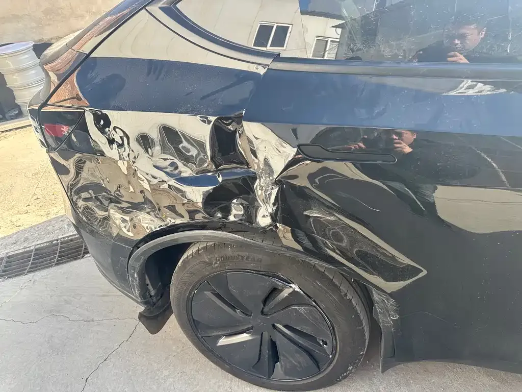 Tesla Model Y 2025 из CN, фото 7