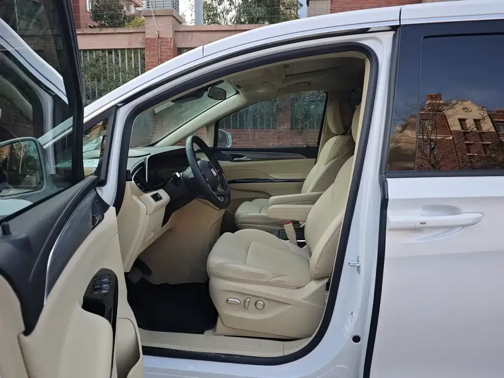 Buick GL8 Hybrid 2025 из CN, фото 4
