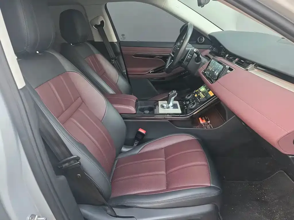 Land Rover Evoque 2023 из CN, фото 6
