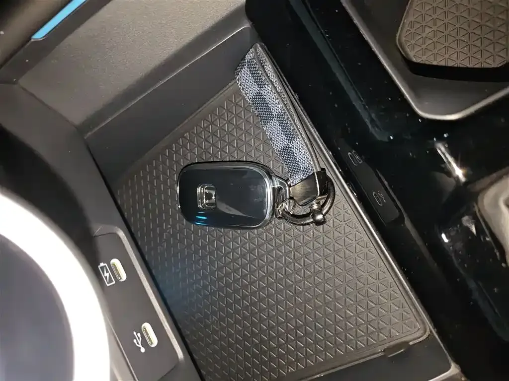 Honda Accord — фото 10