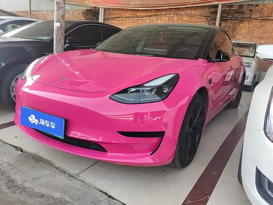 Tesla Model 3 — фото 1