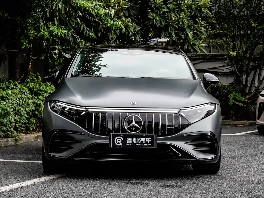 Mercedes-Benz EQS AMG — фото 6
