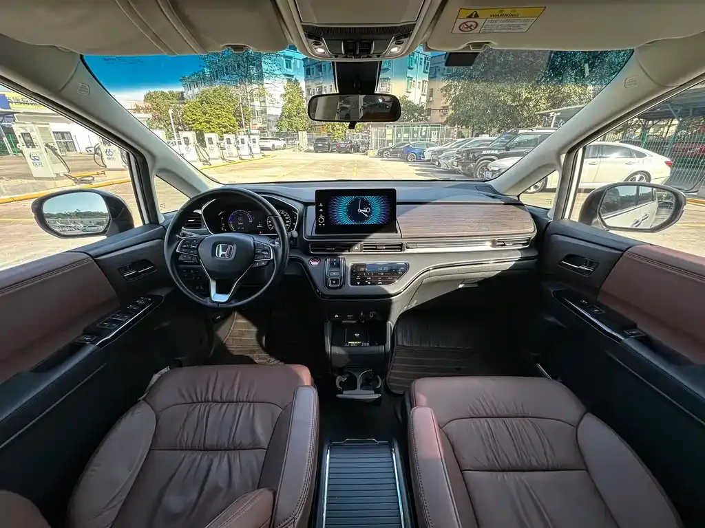 Honda Odyssey — фото 10