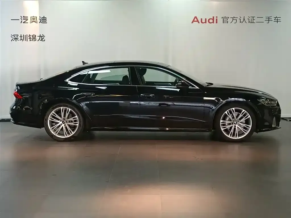 Audi A7L 2024 из CN, фото 3