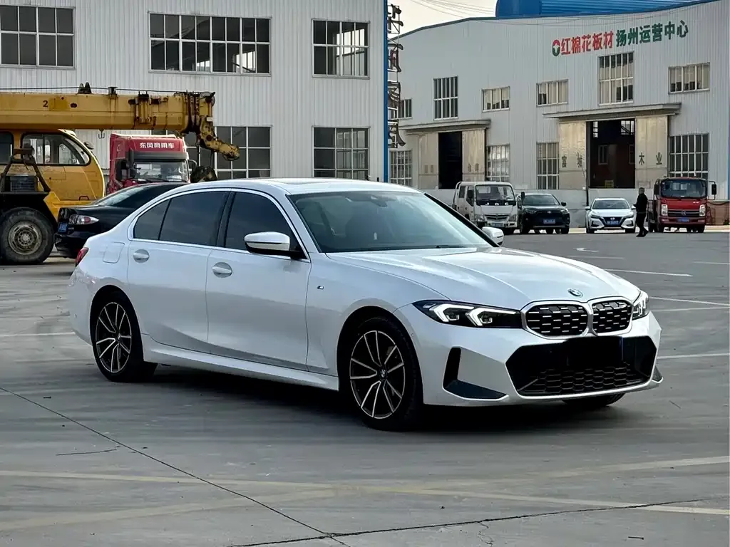 BMW 3 Series 2024 из CN, фото 4