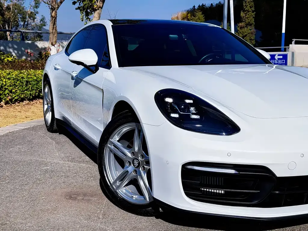 Porsche Panamera — фото 7