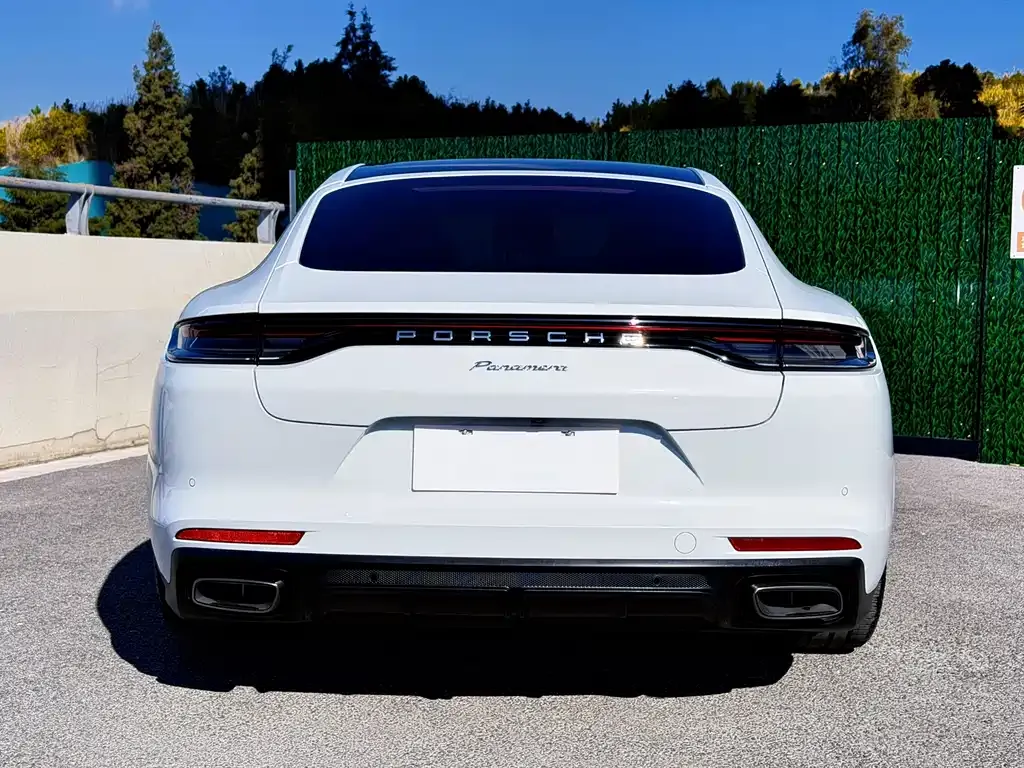 Porsche Panamera — фото 8
