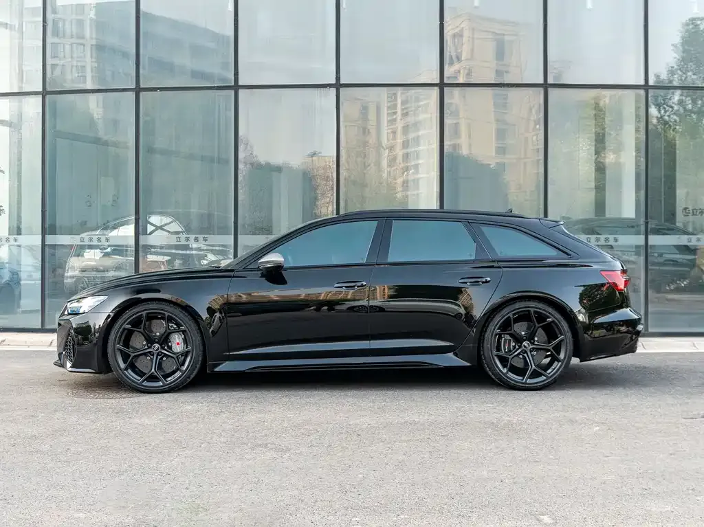 Audi RS 6 2023 из CN, фото 2