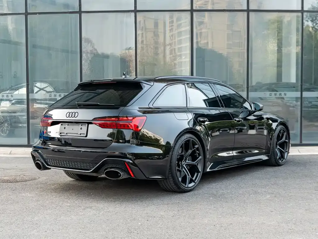 Audi RS 6 2023 из CN, фото 8