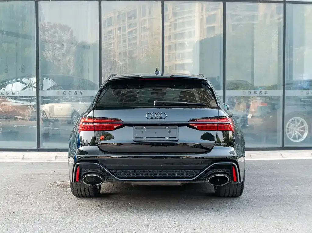 Audi RS 6 2023 из CN, фото 5
