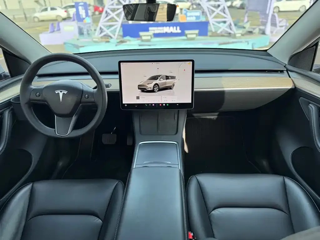 Tesla Model Y — фото 4