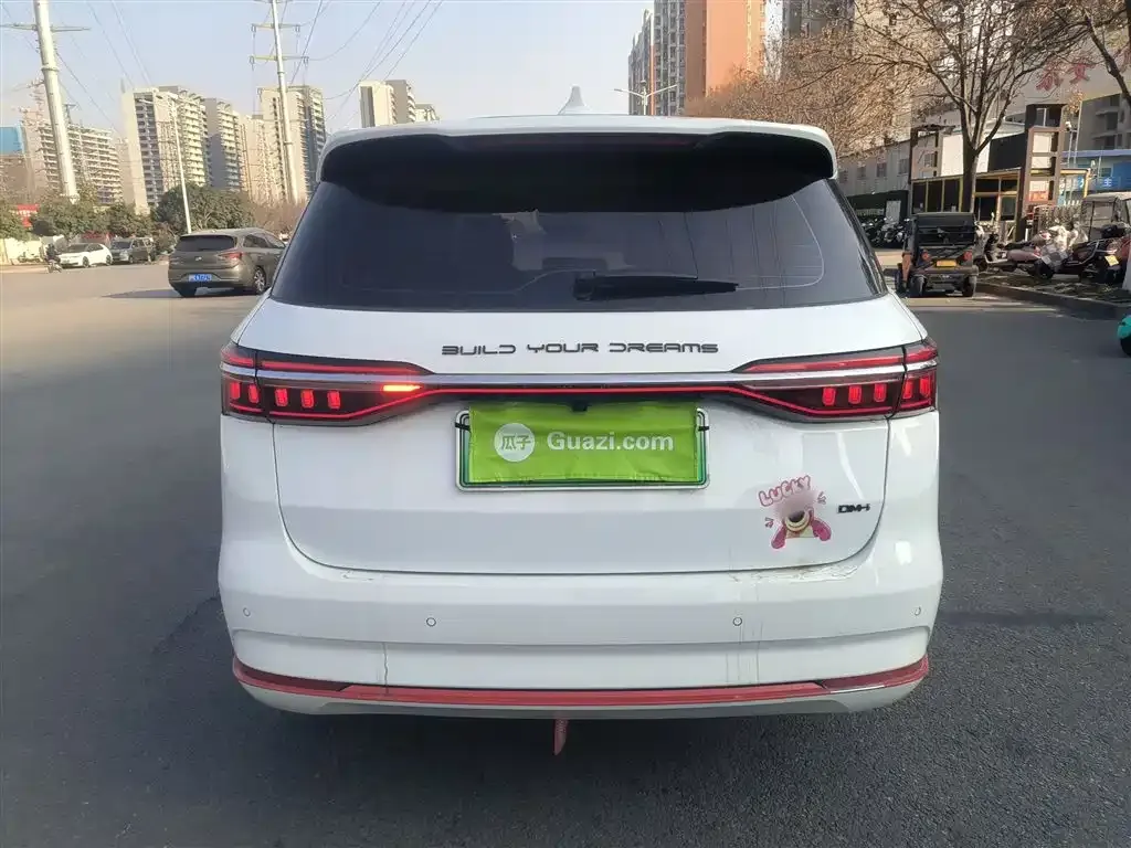 BYD MAX New Energy — фото 6