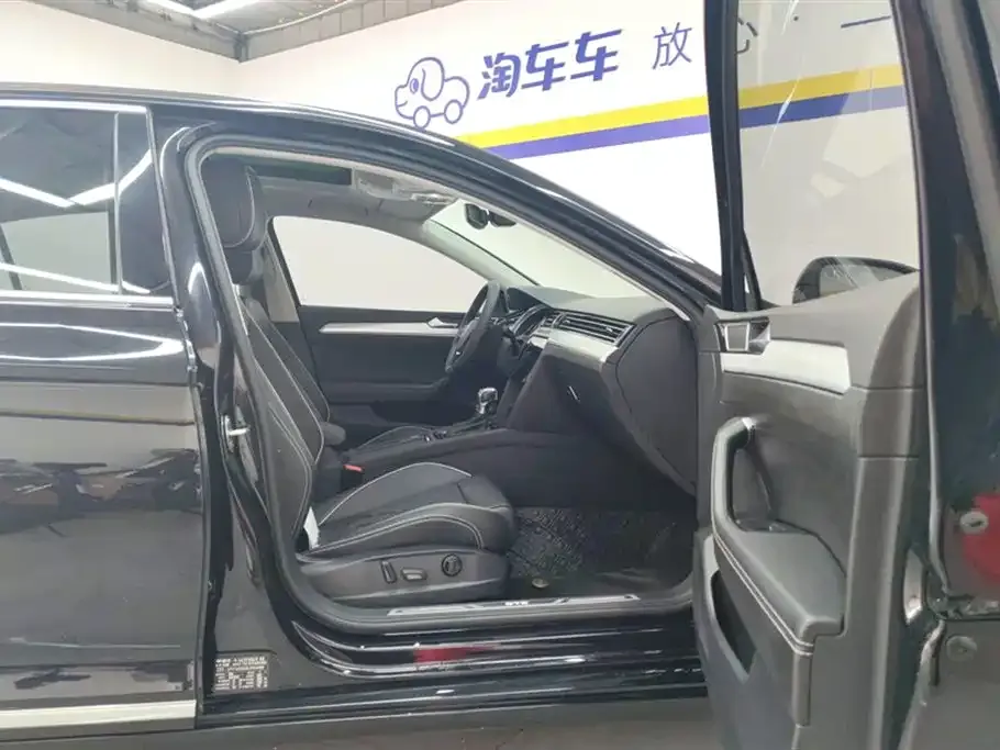 Volkswagen Magotan GTE PHEV 2021 из CN, фото 5