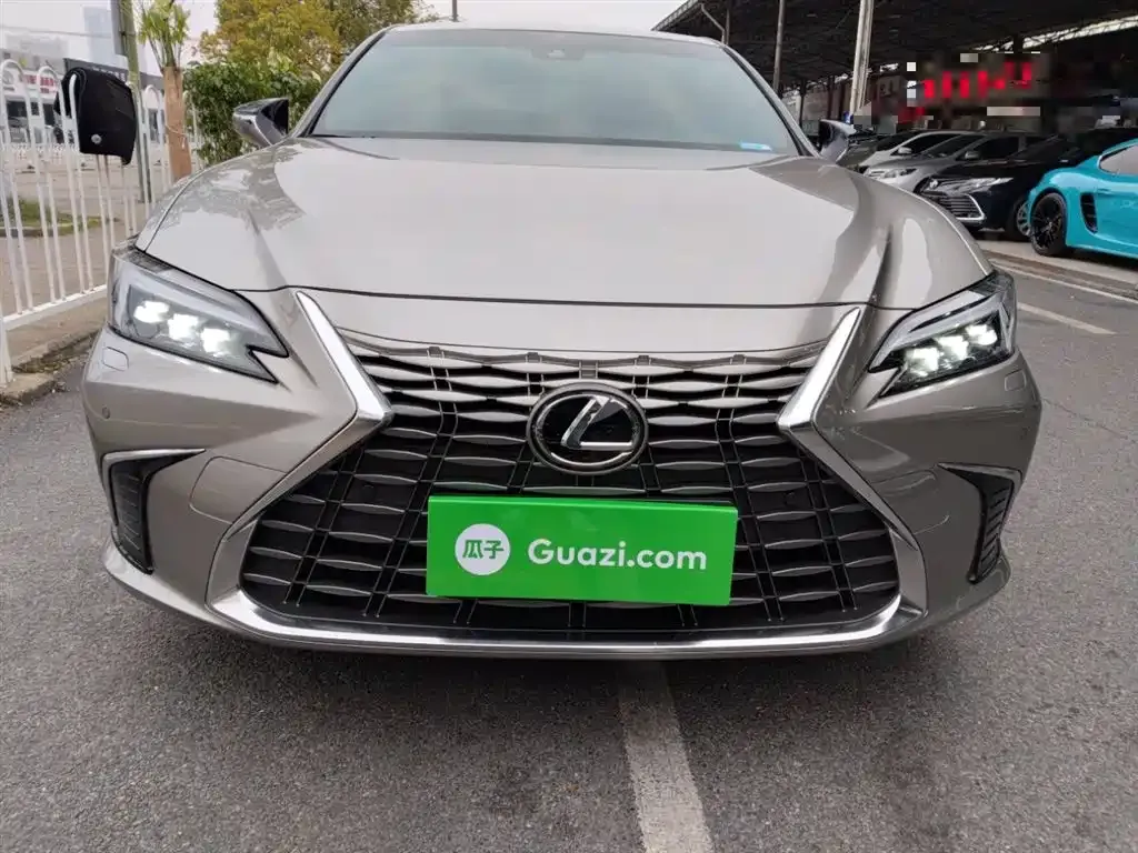 Lexus ES 2025 из CN, фото 5