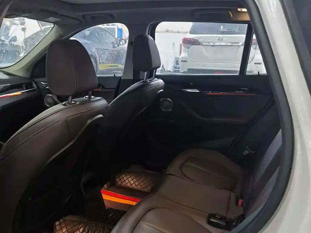 BMW X1 2021 из CN, фото 7