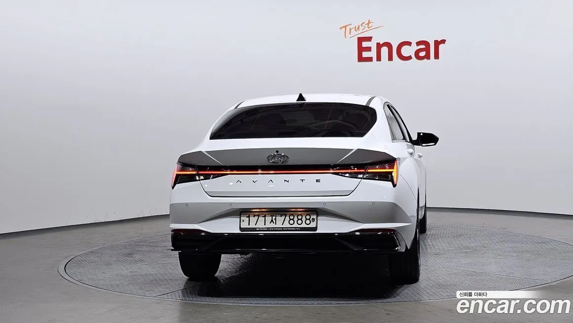 Hyundai AVANTE — фото 2
