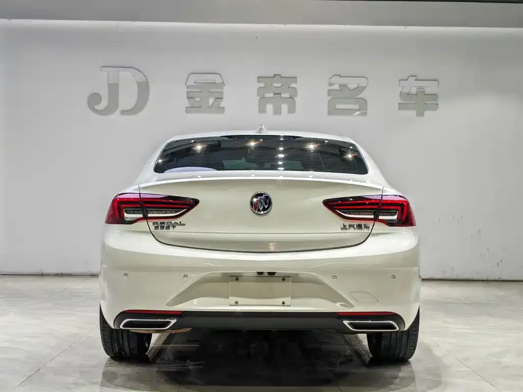 Buick Regal — фото 3