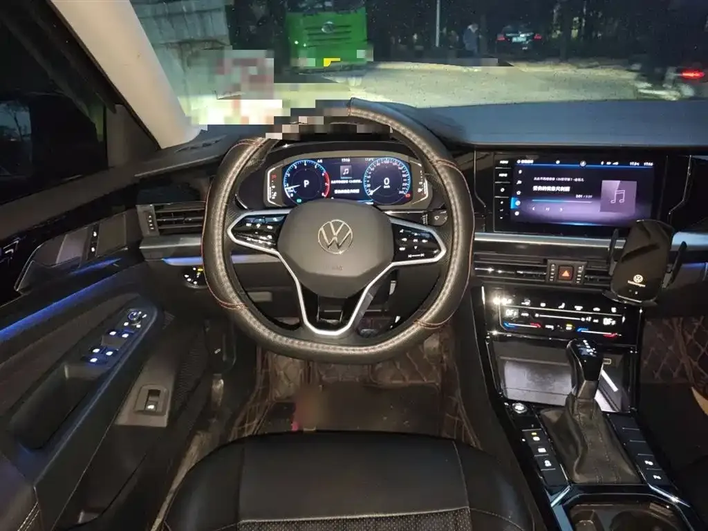 Volkswagen Passat — фото 8
