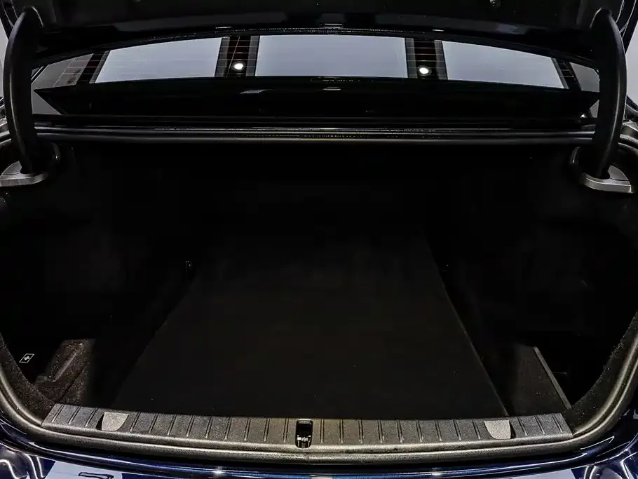 BMW 7 Series — фото 3