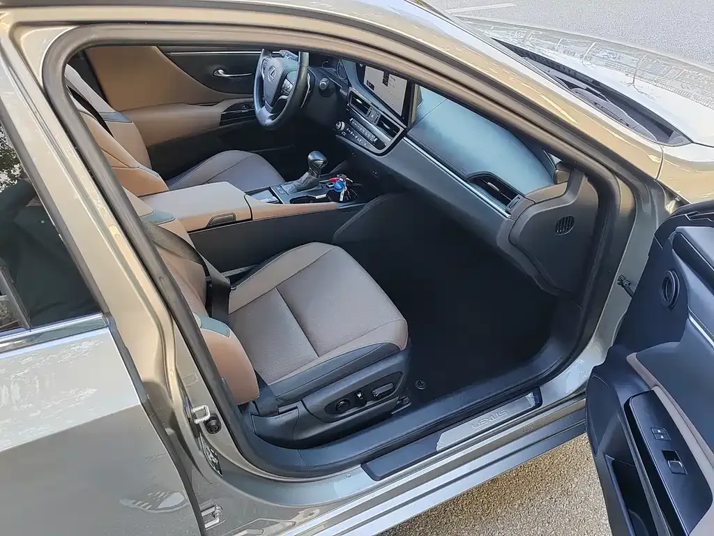 Lexus ES 2023 из CN, фото 9