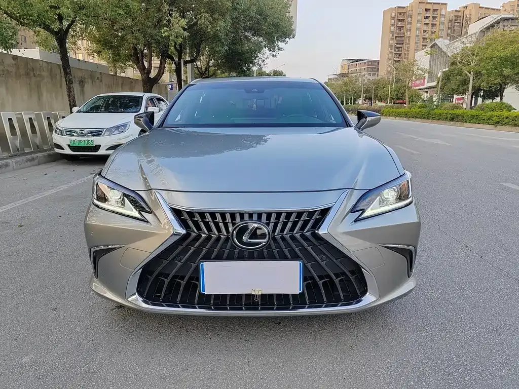 Lexus ES 2023 из CN, фото 4