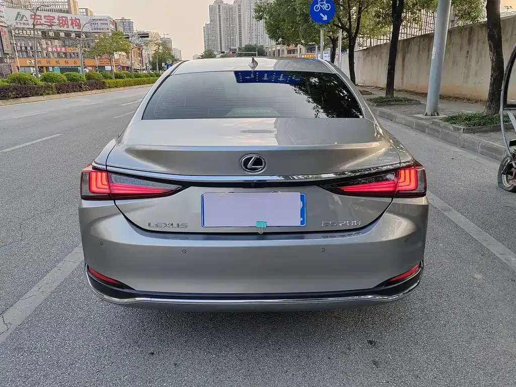 Lexus ES 2023 из CN, фото 10