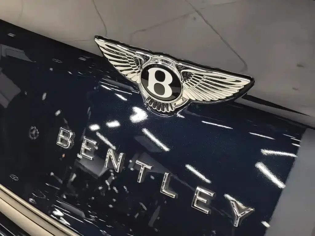 Bentley Bentayga 2022 из CN, фото 3