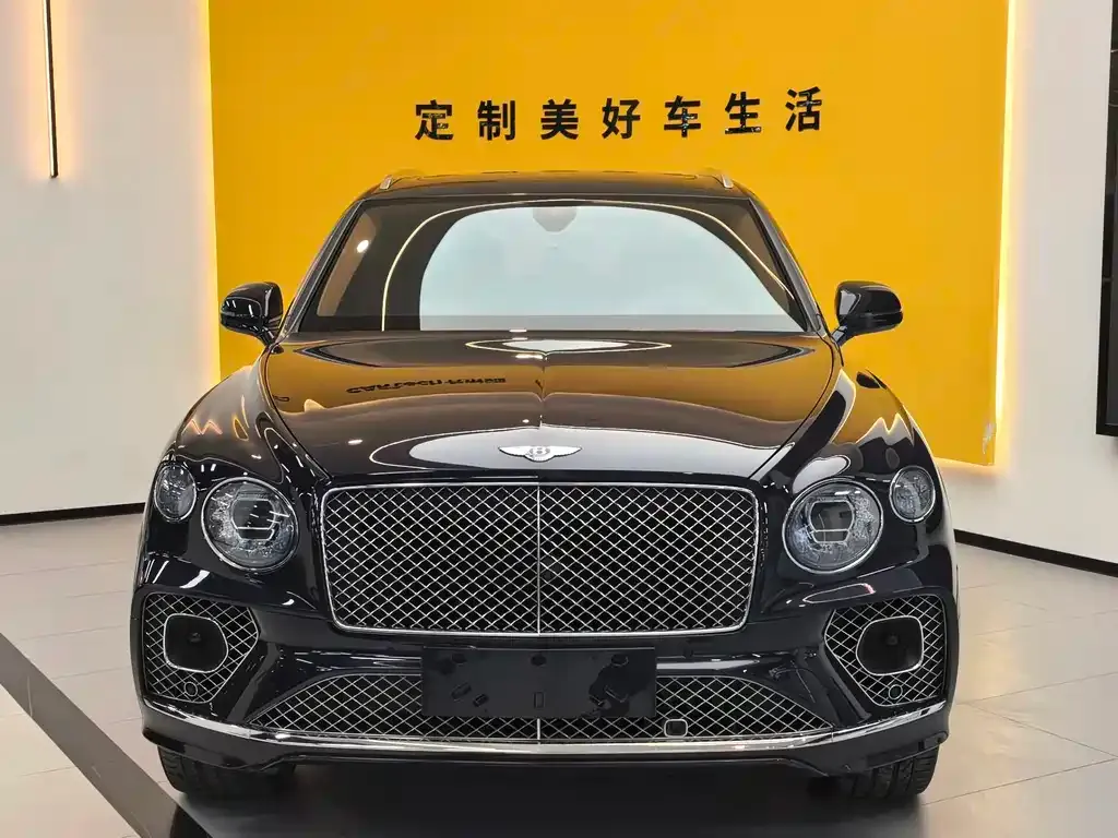 Bentley Bentayga 2022 из CN, фото 7