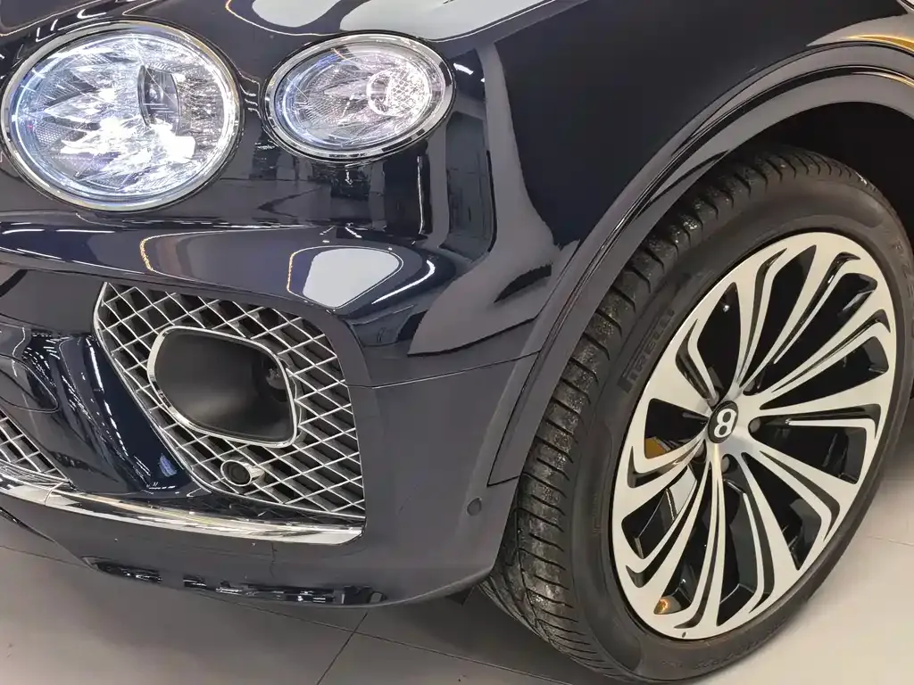 Bentley Bentayga 2022 из CN, фото 4