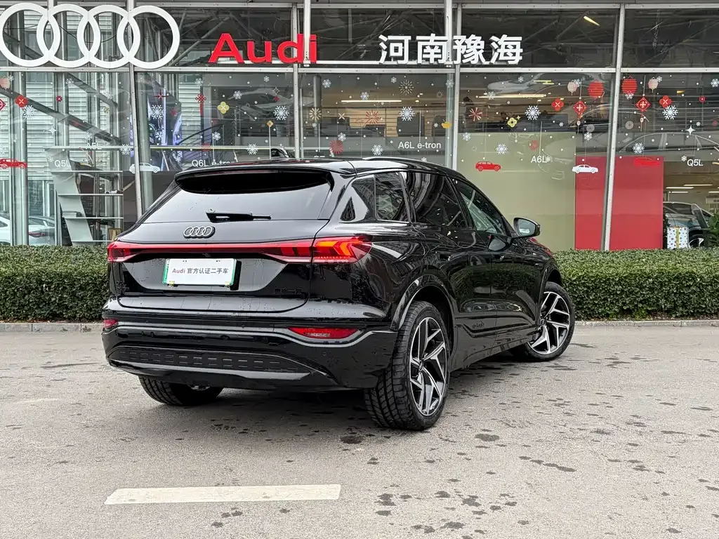 Audi Q6L e-tron — фото 5